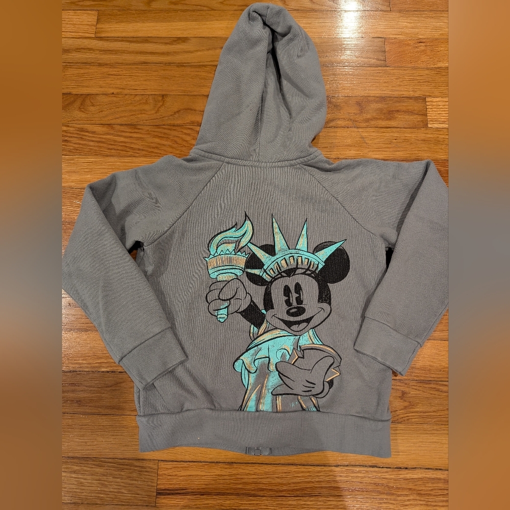 Disney Store New York Mickey sweatshirt - Size 7/8